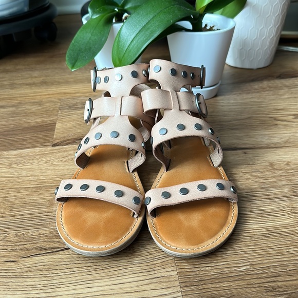 American Eagle 🦅 natural studded leather sandal - Picture 5 of 5